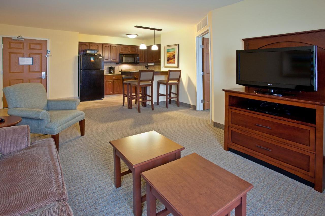 Staybridge Suites Elkhart North By Ihg Bagian luar foto